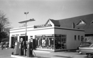 Original Toyota Building 1953 | Rob'e Mans